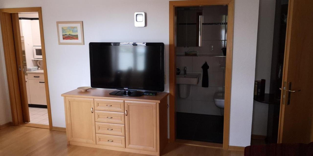 Zentrale Und Strandnahe Ferienwohnung In Kuehlungsborn Ost Exterior foto